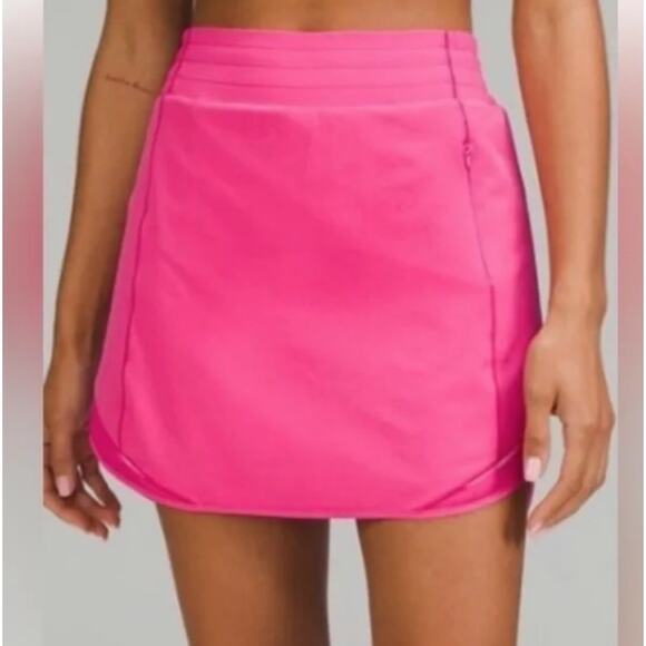 Lululemon Hotty Hot High-Rise Skirt in Sonic Pink Size 2 Athleisure Tennis Skort - Picture 1 of 10